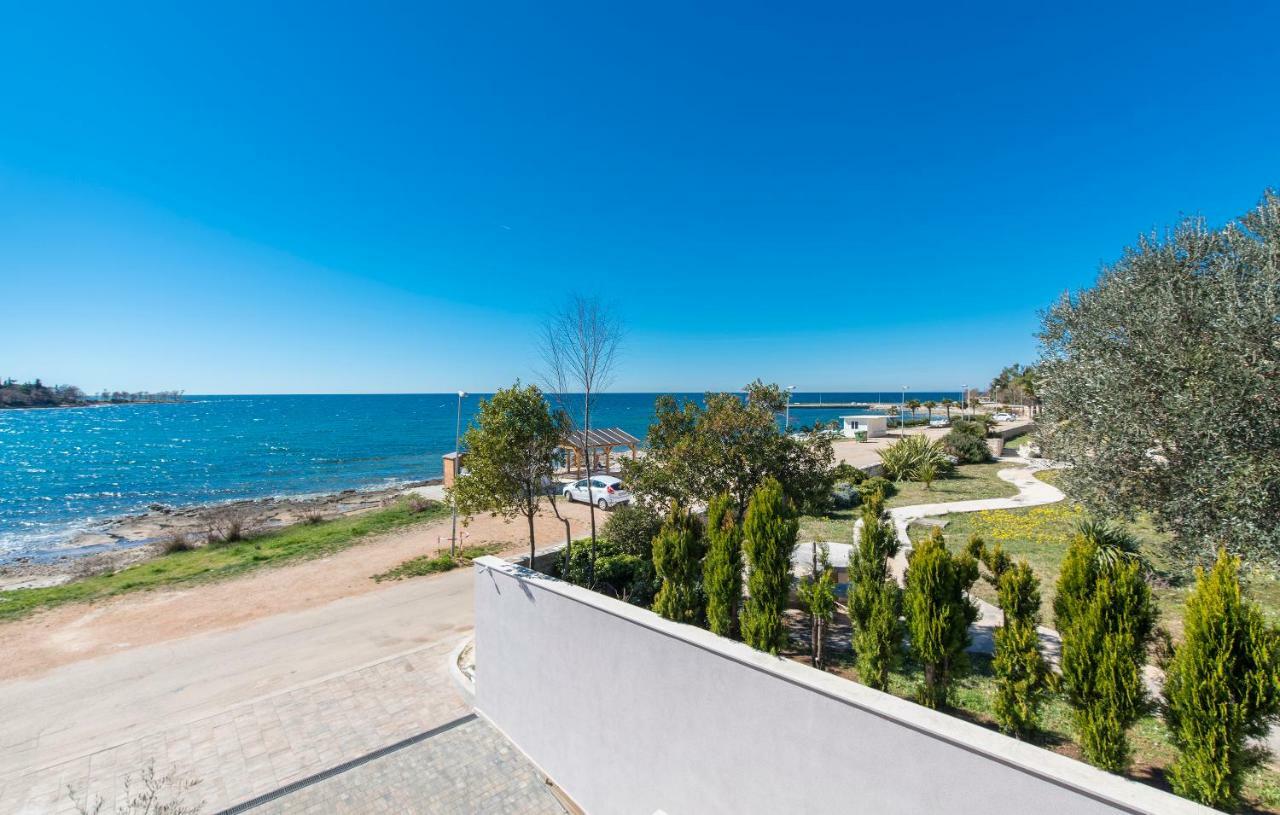 Villa Punta Mulino Lovrecica  Exterior photo